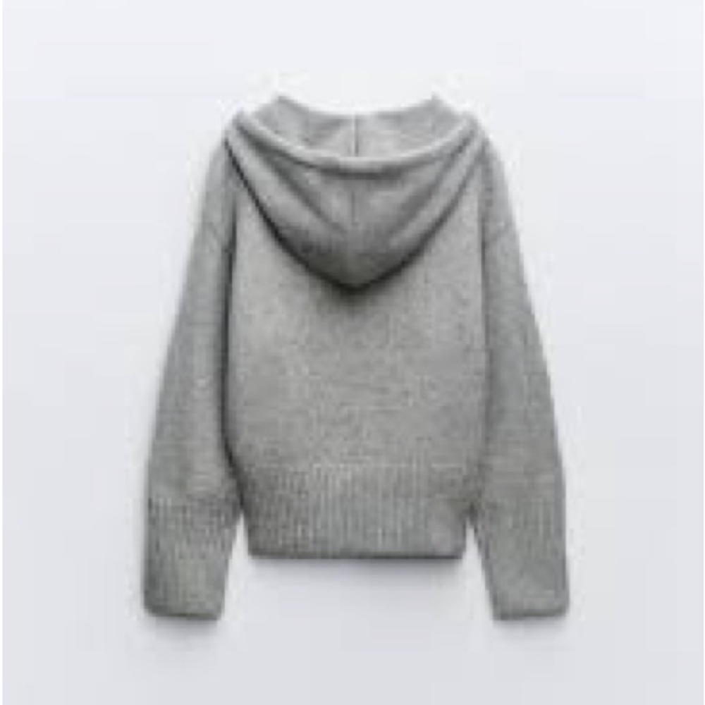 Zara Cozy Gray Hooded Women's Sweater